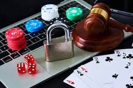 Ilustrasi simbol keamanan data dan privasi digital pengguna